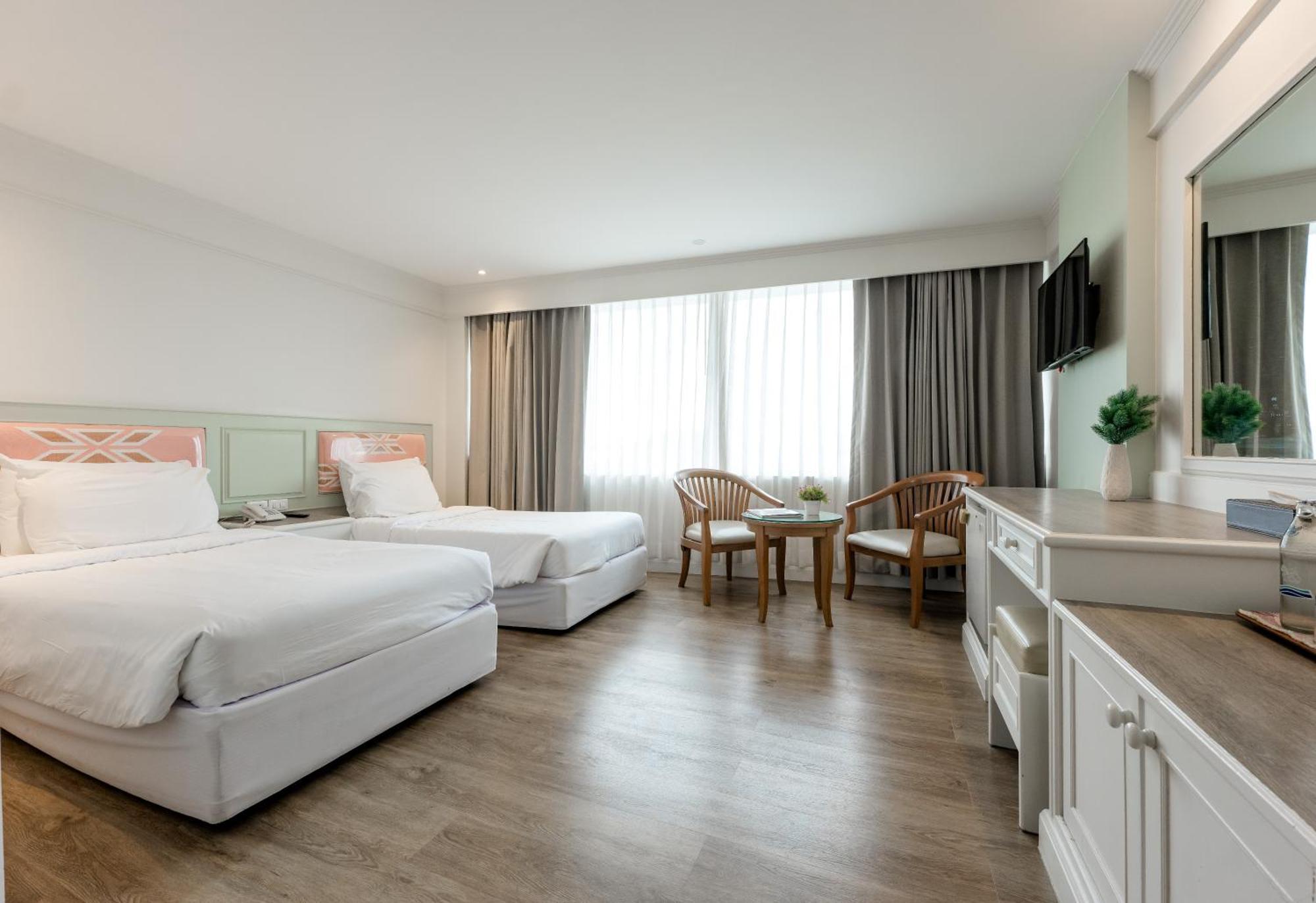 Dhevaraj Hotel Nan Dış mekan fotoğraf